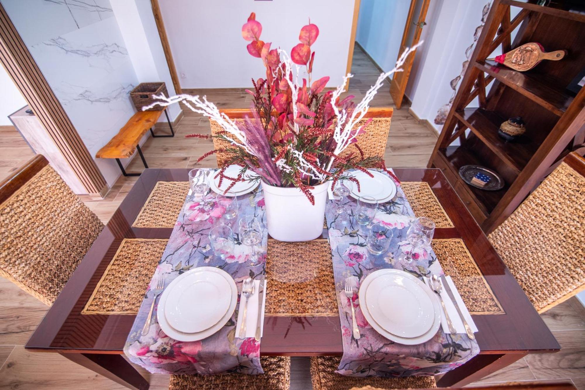 Naisa Apartamento Turistico Villena Ngoại thất bức ảnh